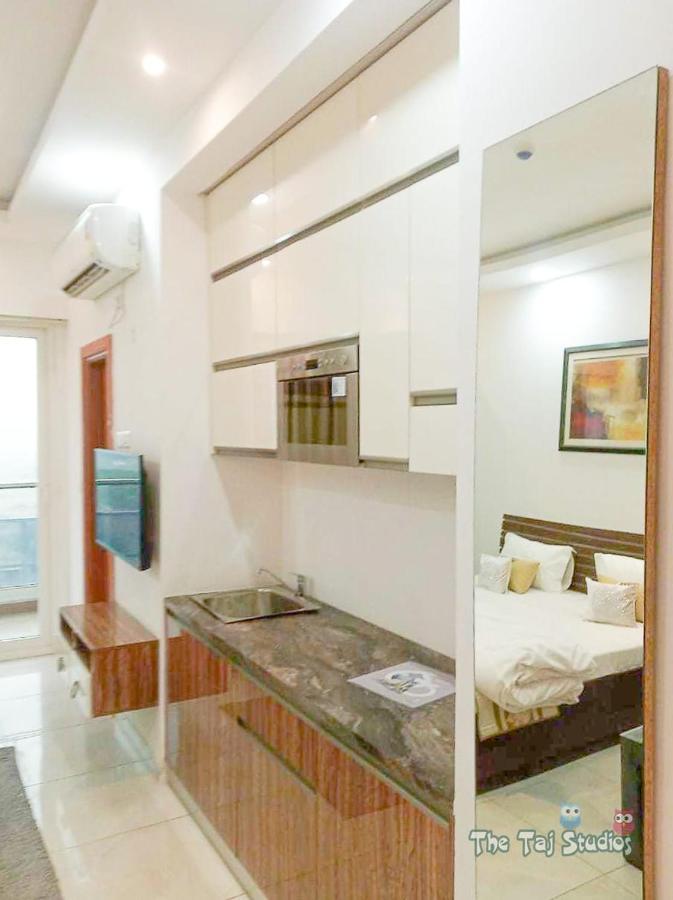 Taj Studios-Serviced Studio Apartment Noida Exteriör bild